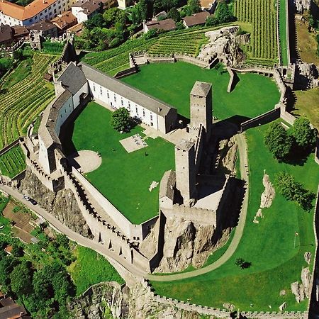 Bellinzona Piazza Collegiataアパートメント エクステリア 写真