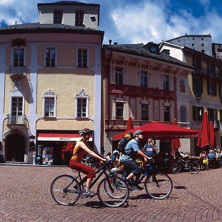 Bellinzona Piazza Collegiataアパートメント エクステリア 写真