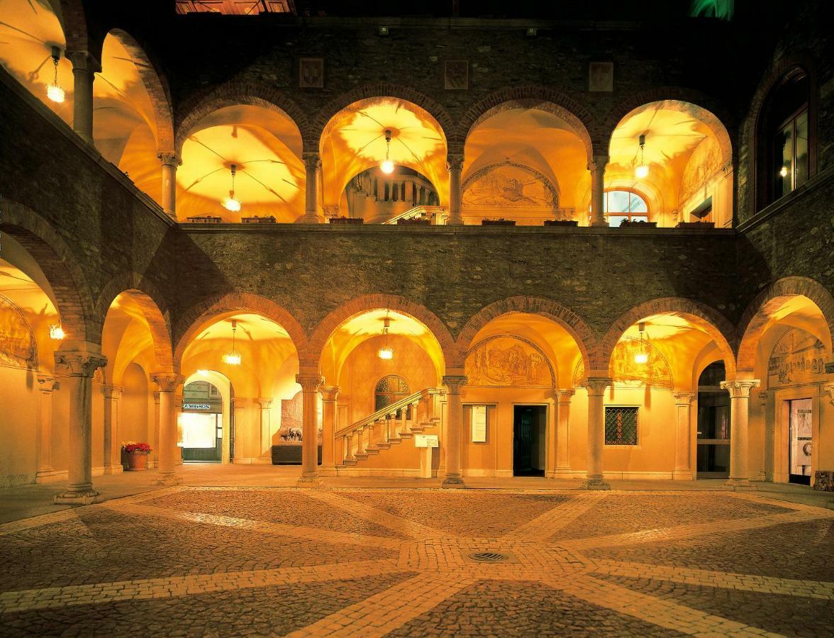 Bellinzona Piazza Collegiataアパートメント エクステリア 写真
